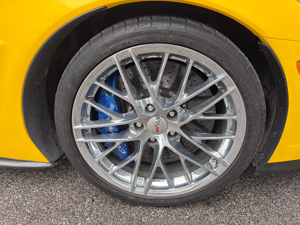 Used 2010 Chevrolet Corvette ZR1 w/ Preferred Equipment Group RWD image 55