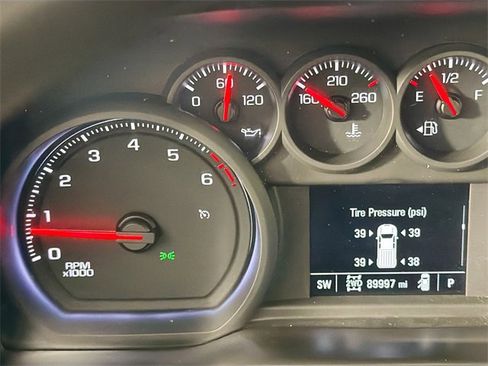 Used 2019 Chevrolet Silverado 1500 Custom Trail Boss image 13