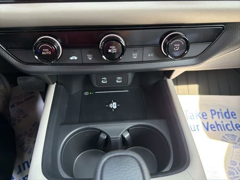 New 2026 Honda HR-V LX image 19