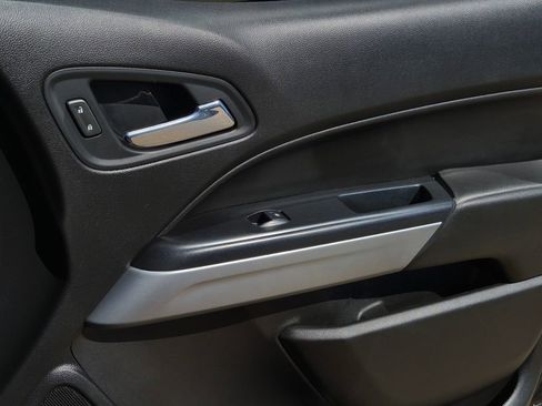 Used 2019 Chevrolet Colorado LT RWD image 34