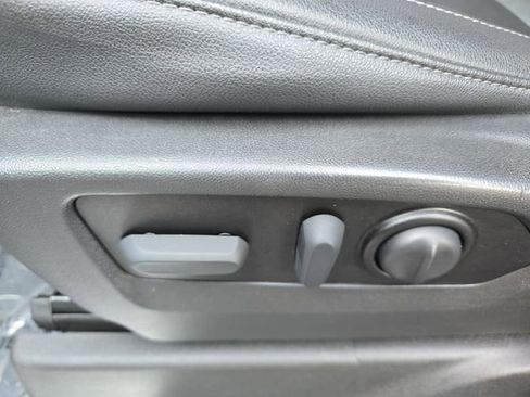 Used 2021 Chevrolet Silverado 1500 LTZ image 27