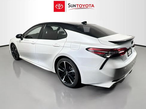 Used 2019 Toyota Camry XSE FWD image 6