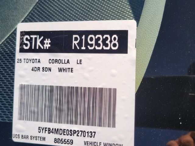 Used 2025 Toyota Corolla LE FWD image 30