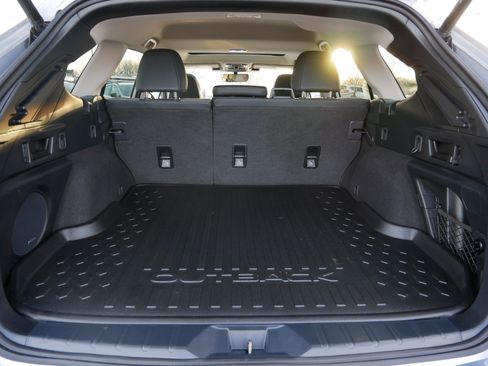 Used 2025 Subaru Outback Onyx Edition w/ Tech Package 3 image 18