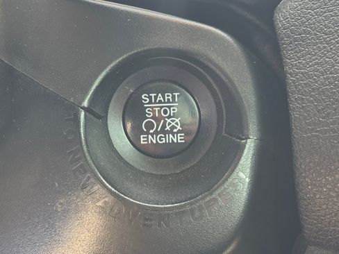 Used 2017 Jeep Renegade Sport w/ Power & Air Group AWD/4WD image 21
