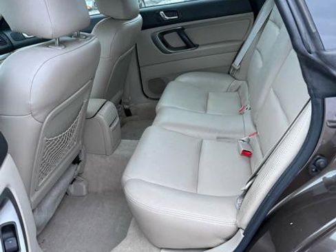 Used 2008 Subaru Outback 2.5i image 11