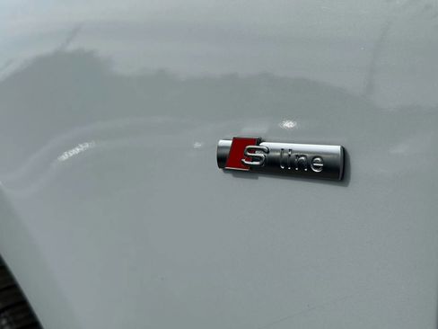 Used 2013 Audi Q5 3.0T Premium Plus w/ Audi MMI Navigation Plus Pkg image 16