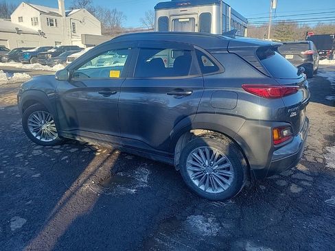 Used 2021 Hyundai Kona SEL Plus w/ Cargo Package image 5