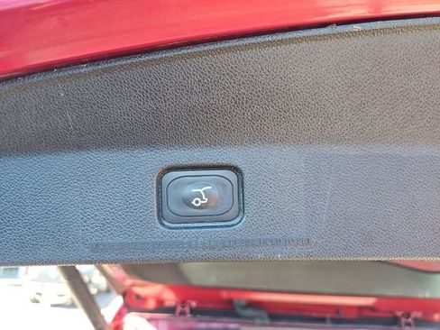 Used 2018 Ford Explorer Sport image 17