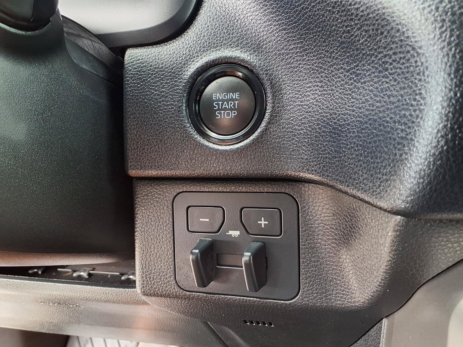Used 2025 Toyota Tundra SR5 w/ SR5 Premium Package AWD/4WD image 16