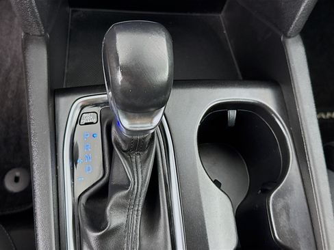 Used 2019 Hyundai Santa Fe SEL w/ Cargo Package FWD image 18