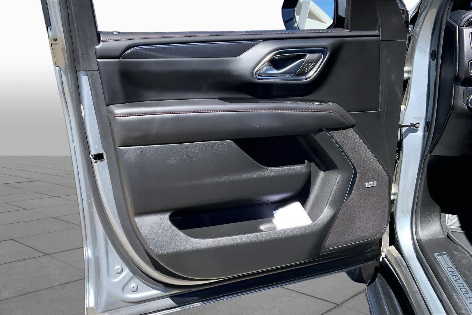 Used 2024 Chevrolet Tahoe RST w/ Luxury Package RWD image 20