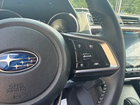 Used 2018 Subaru Outback 3.6R Limited AWD/4WD image 13