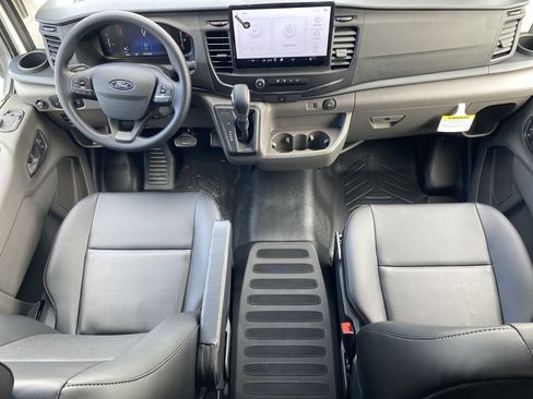 New 2026 Ford Transit 250 148 Medium Roof RWD image 12