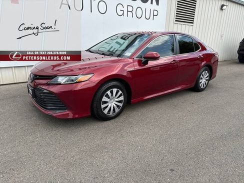 Used 2020 Toyota Camry LE FWD image 8