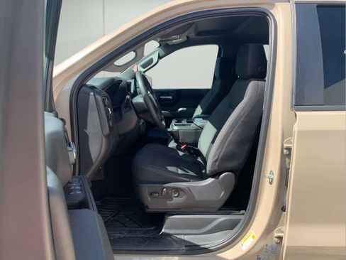 Used 2022 Chevrolet Silverado 1500 Custom Trail Boss AWD/4WD image 11