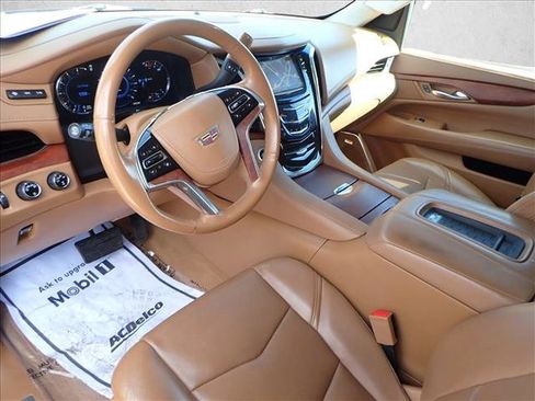 Used 2016 Cadillac Escalade ESV Platinum image 13