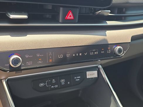 New 2027 Kia Carnival SX FWD image 26