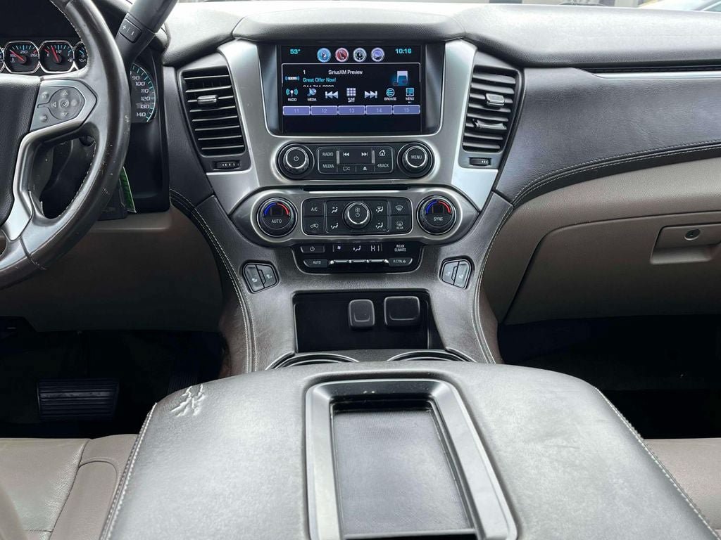 Used 2018 Chevrolet Suburban LT RWD image 13
