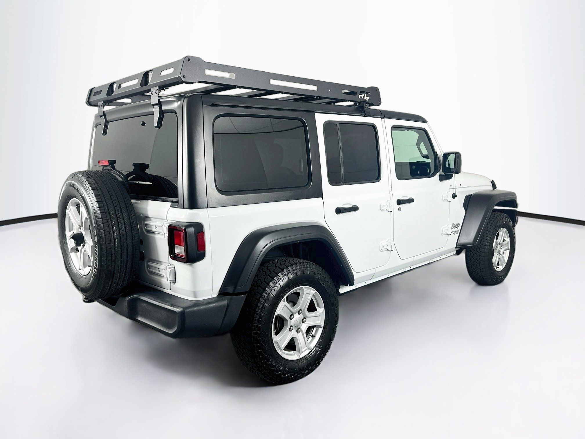 Used 2019 Jeep Wrangler Unlimited Sport S AWD/4WD image 9