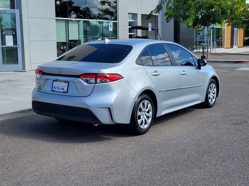 Used 2024 Toyota Corolla LE FWD image 5
