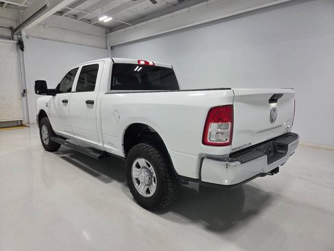 Used 2024 RAM 2500 Tradesman w/ Chrome Appearance Group AWD/4WD image 5