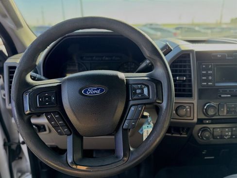 Used 2017 Ford F350 XL image 2