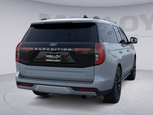 New 2026 Ford Expedition Platinum image 8