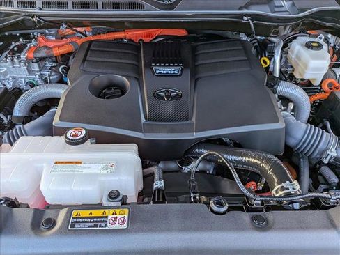 Used 2025 Toyota Tundra Limited image 23