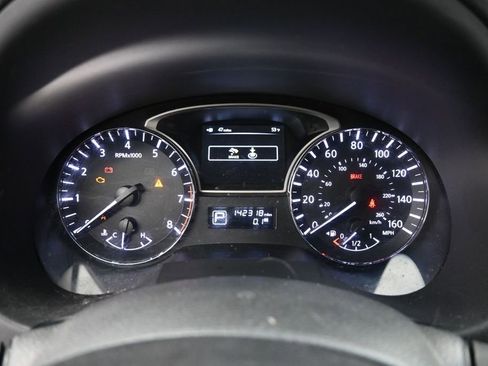 Used 2013 Nissan Altima 2.5 SV FWD image 34