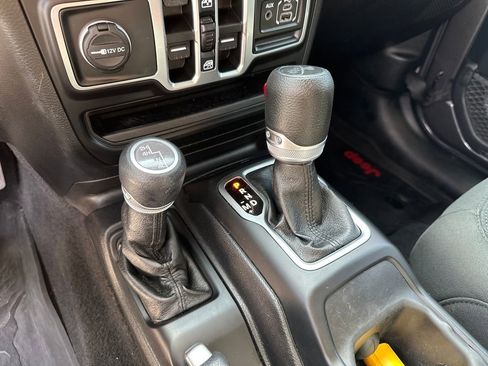 Used 2021 Jeep Wrangler Unlimited Sport AWD/4WD image 27