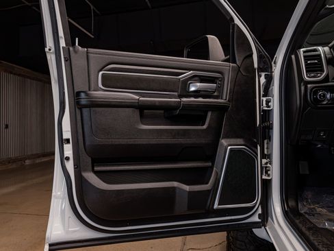 Used 2024 RAM 3500 Laramie w/ Night Edition image 28