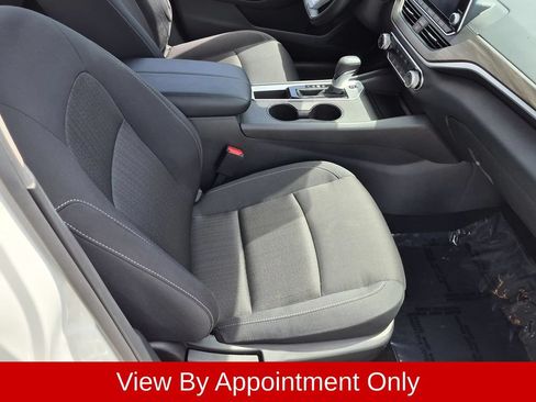 Used 2025 Nissan Altima 2.5 SV FWD image 28