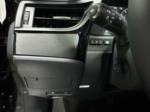 New 2025 Lexus ES 350 w/ Premium Package image 32