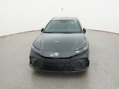 New 2026 Toyota Camry Hybrid FWD image 29