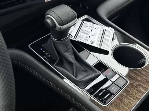 New 2026 Toyota Sienna Platinum AWD/4WD image 27