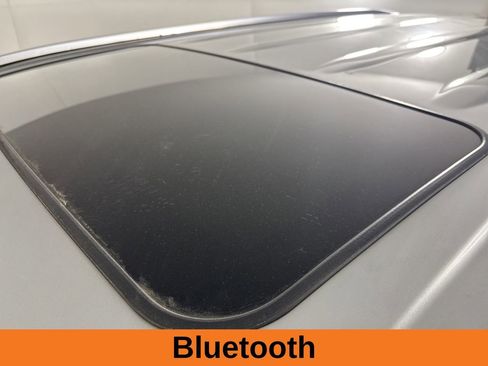 Used 2023 Toyota Highlander Limited image 11