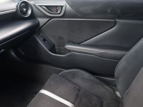 Used 2024 Toyota GR86 Premium RWD image 13