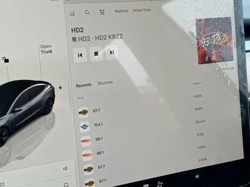 Used 2022 Tesla Model 3 image 17