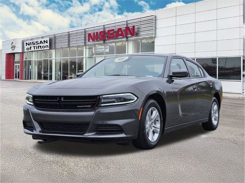 Used 2021 Dodge Charger SXT image 3