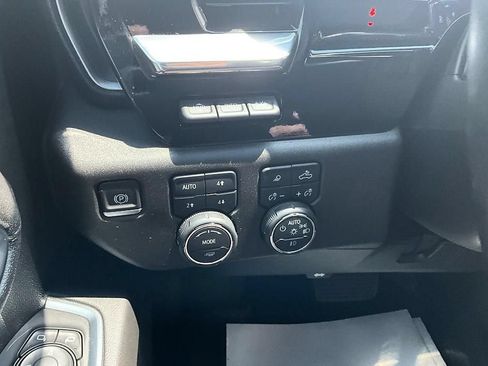 Used 2024 Chevrolet Silverado 3500 High Country w/ High Country Premium Package AWD/4WD image 19