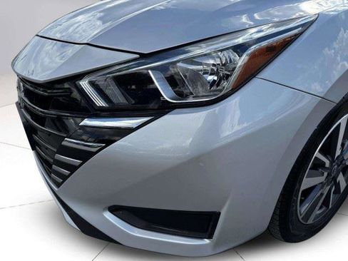 Used 2023 Nissan Versa SV FWD image 12