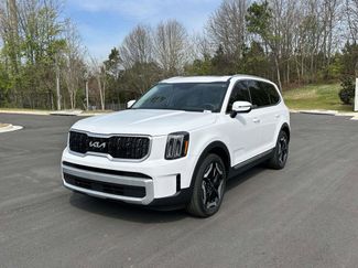 Used 2024 Kia Telluride EX w/ EX Captain's Chair Package video 3