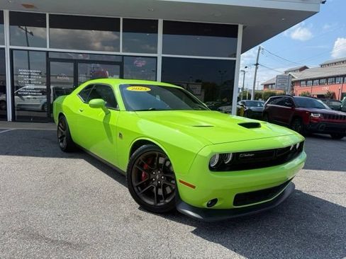 Used 2023 Dodge Challenger R/T Scat Pack w/ Plus Package RWD image 2