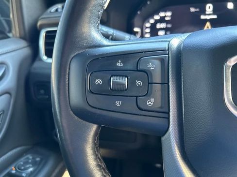 Used 2022 GMC Yukon XL Denali image 24