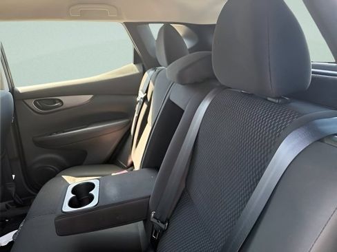 Used 2022 Nissan Rogue Sport S AWD/4WD image 17