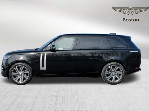 Used 2023 Land Rover Range Rover Long Wheelbase Autobiography image 3