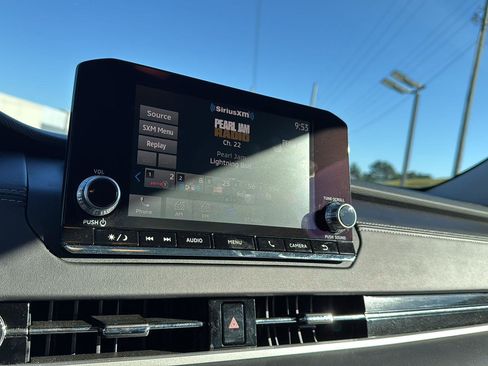 Used 2024 Mitsubishi Outlander ES image 21