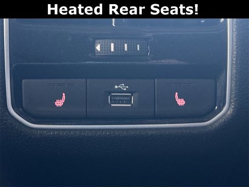 Used 2018 Volkswagen Passat 2.0T SE image 37