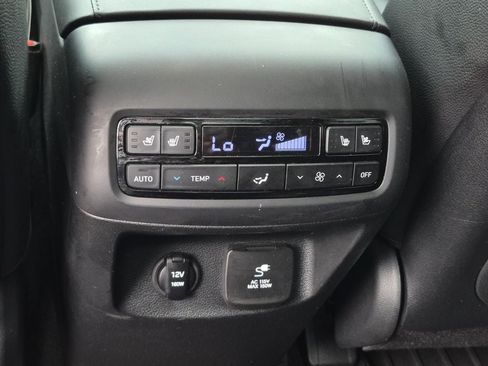 Used 2023 Hyundai Palisade Limited image 16